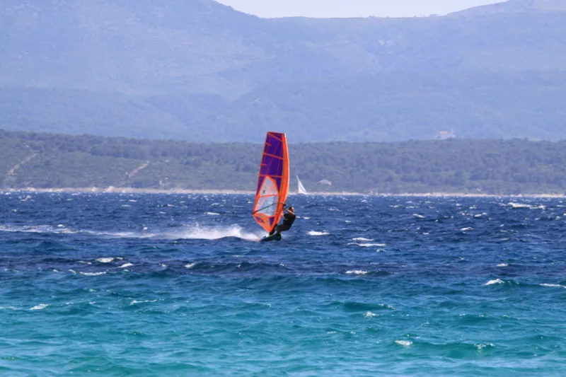 Windsurfen in Bol