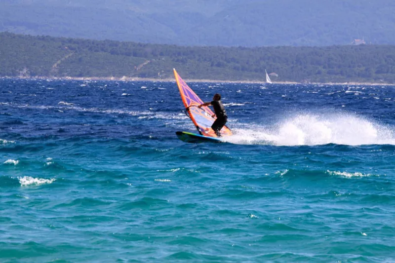 Windsurfen in Bol