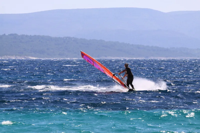 Windsurfen in Bol