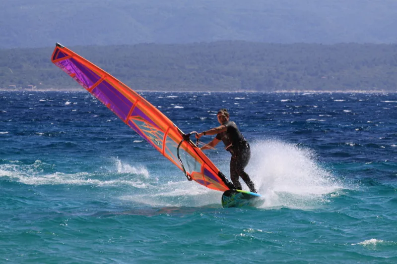 Windsurfen in Bol